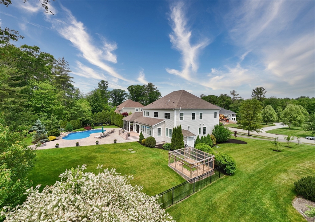 6 Little Meadow Way