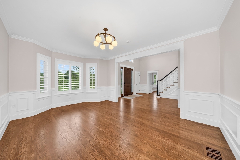 6 Little Meadow Way