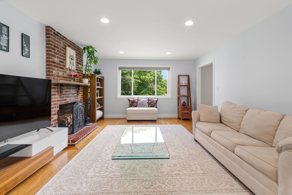 5 Patrick Cir
