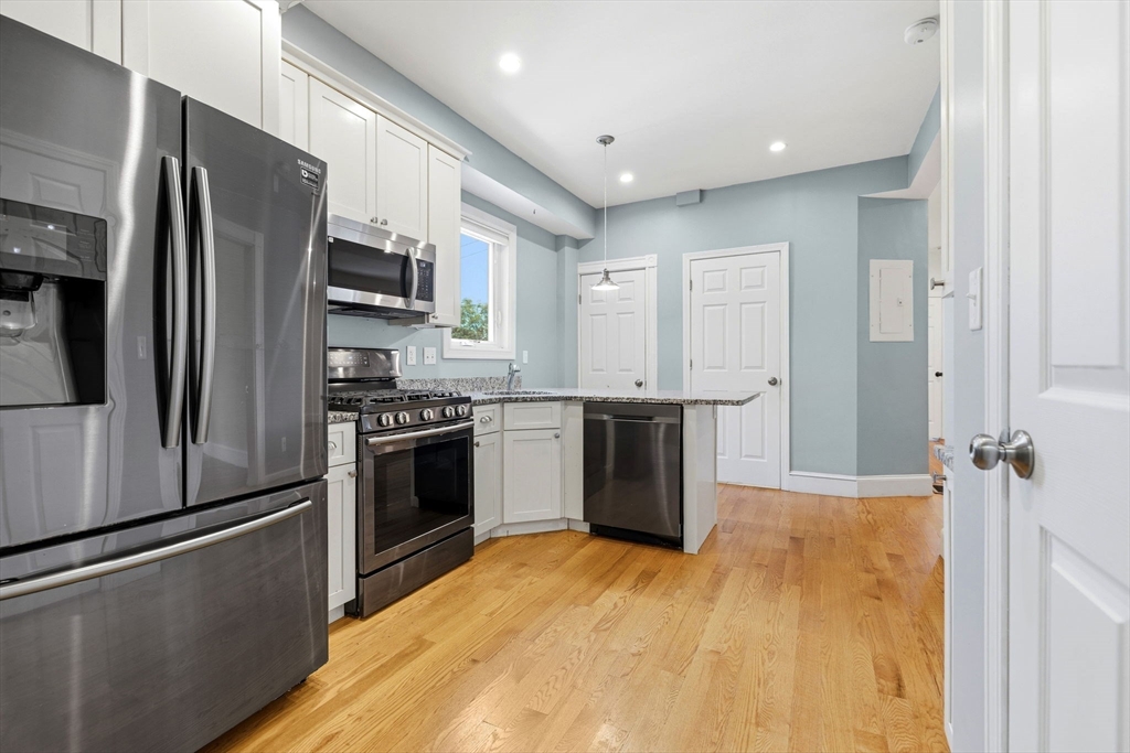 47 Metropolitan Ave # 1