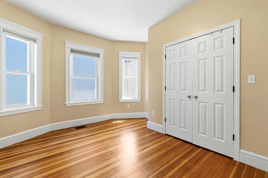 47 Metropolitan Ave # 1