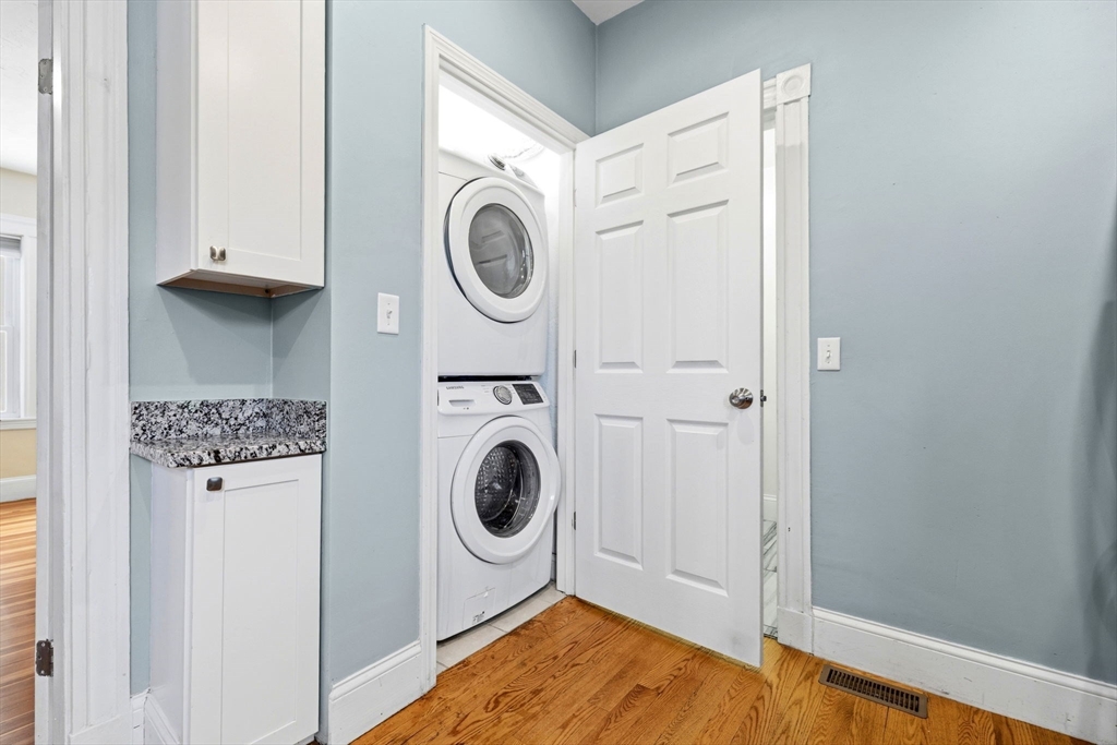 47 Metropolitan Ave # 1