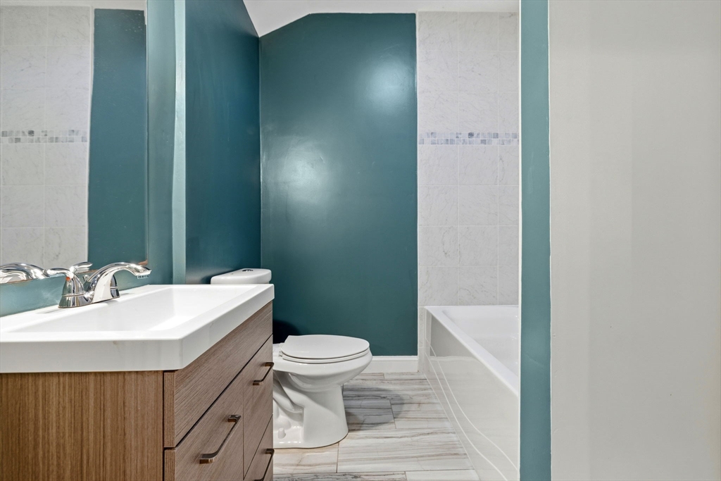 47 Metropolitan Ave # 1