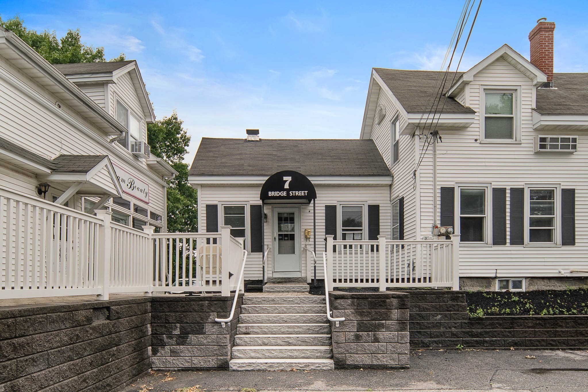7 Bridge St # 10