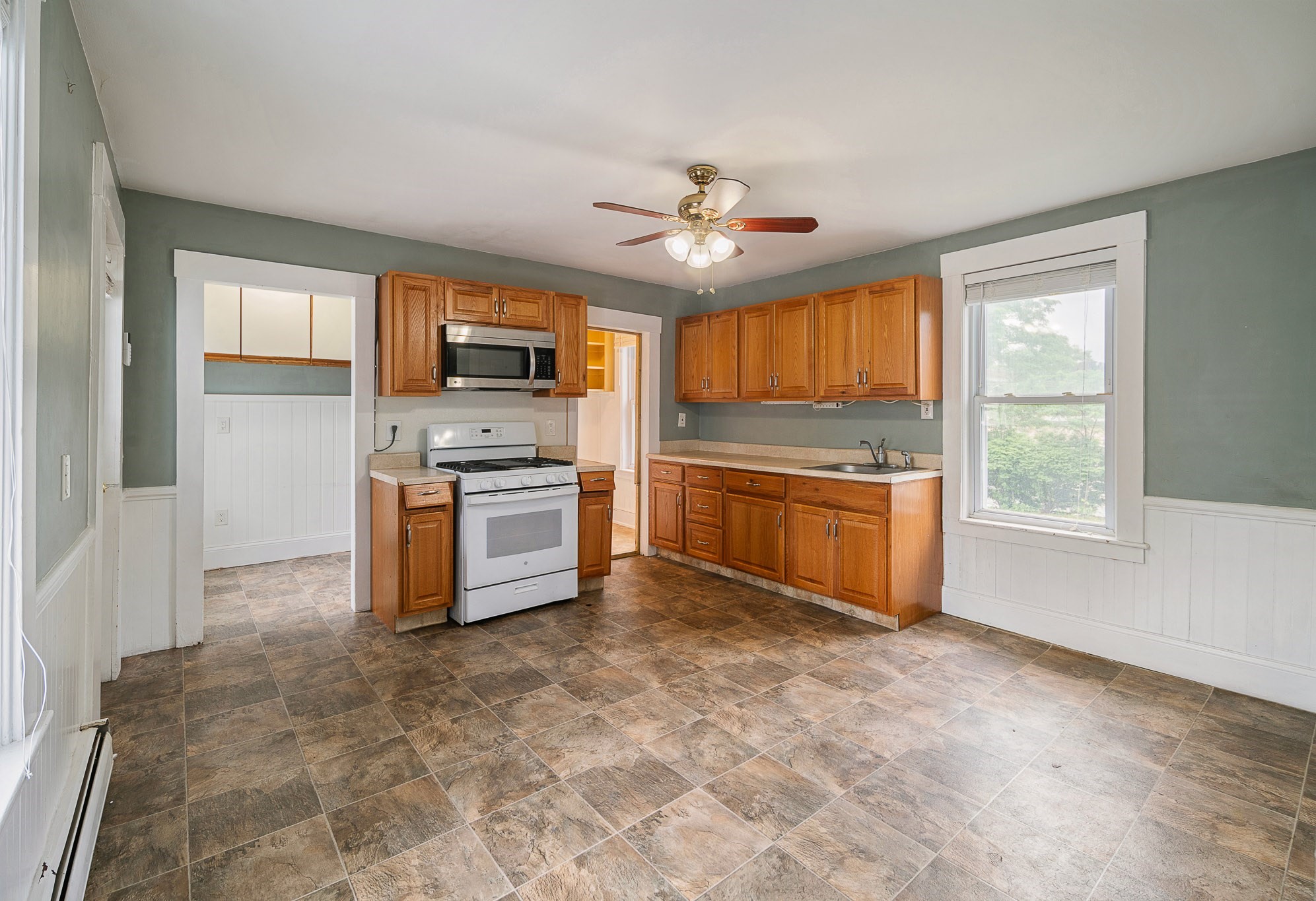 7 Bridge St # 10
