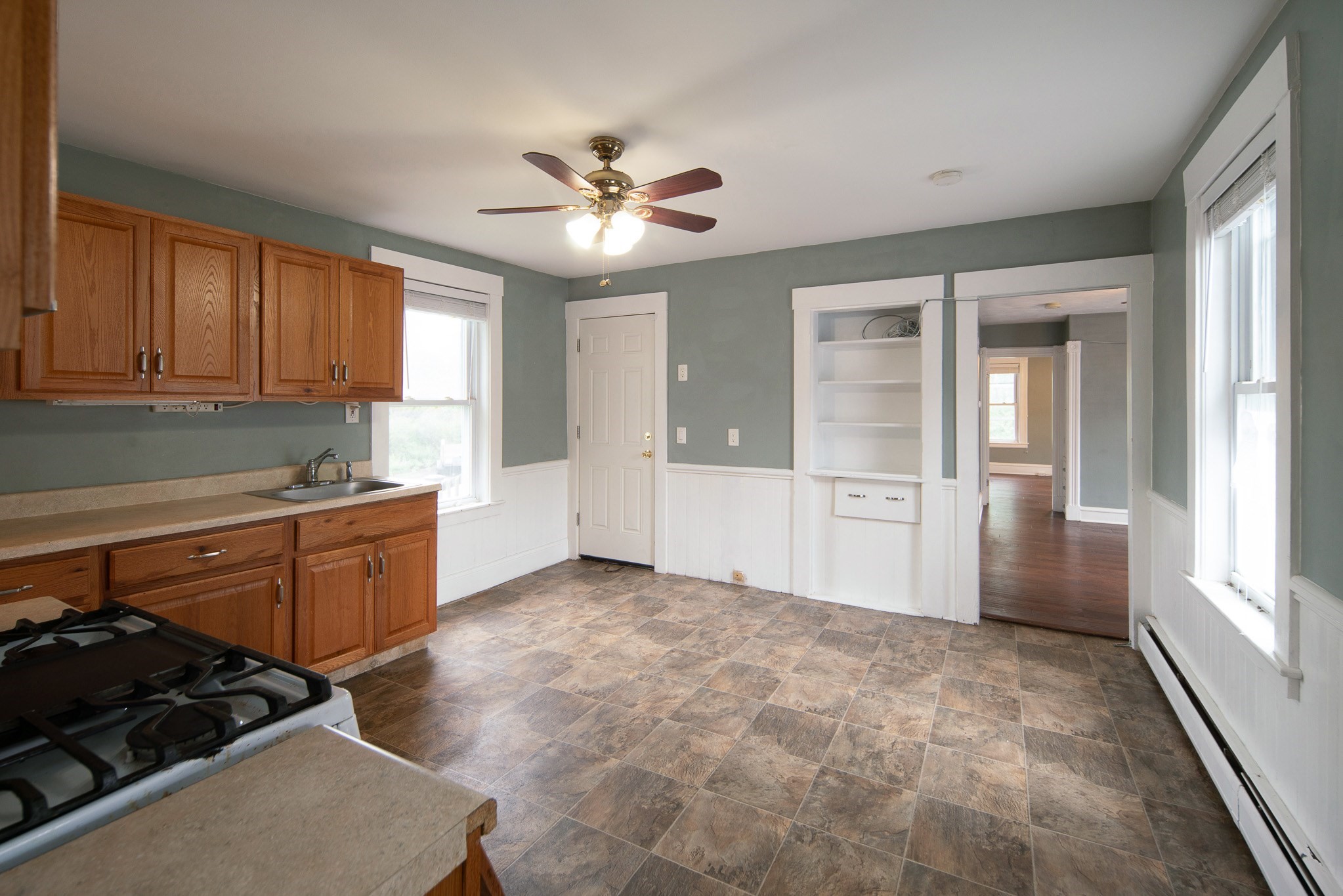 7 Bridge St # 10
