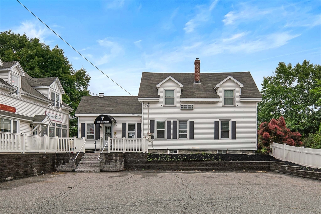 7 Bridge St # 10