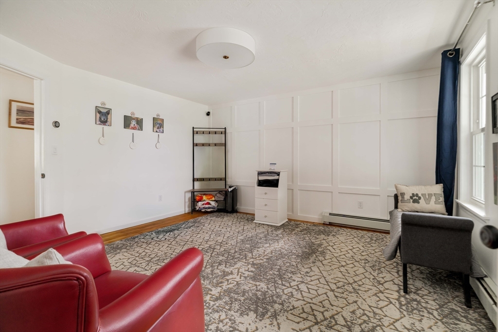 6 Tina Rd