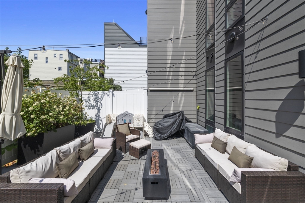 101 Condor St # 205