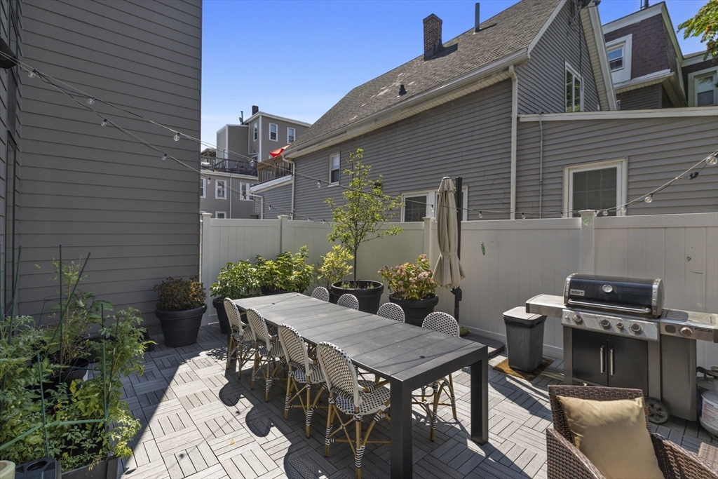 101 Condor St # 205