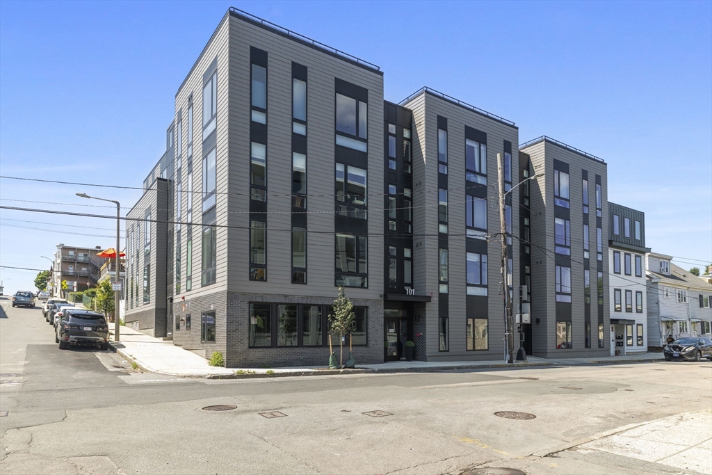 101 Condor St # 205