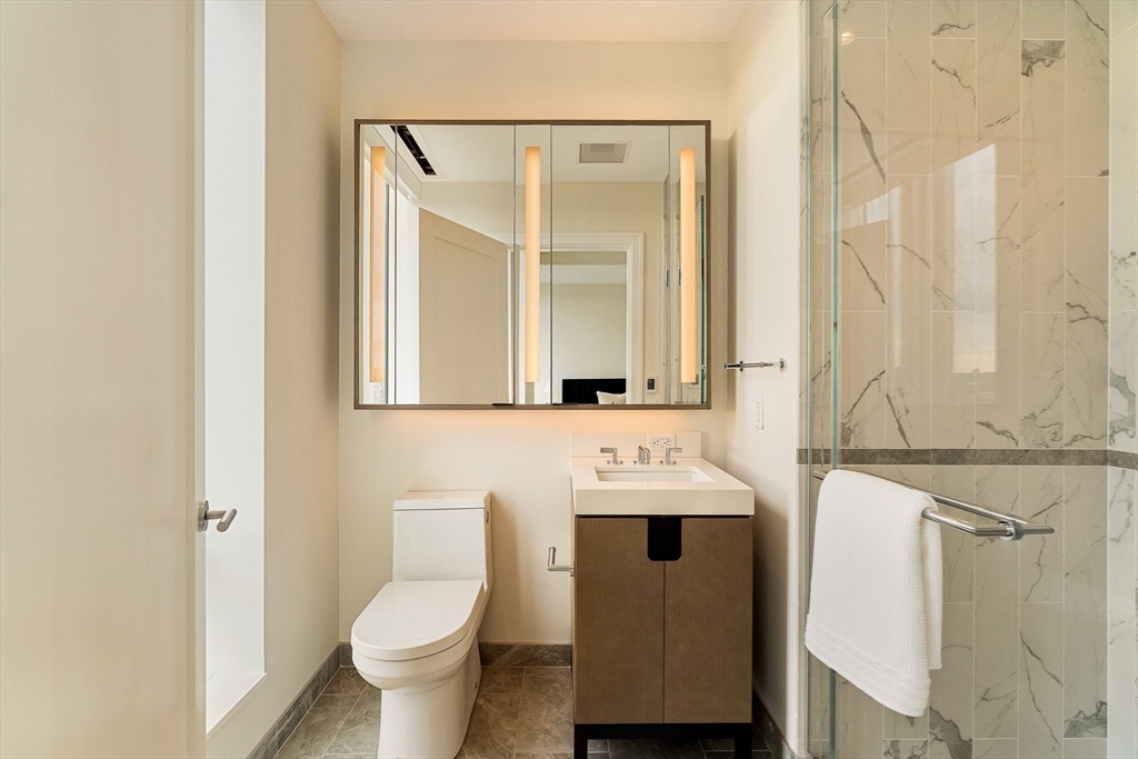 380 Harrison Ave Unit: PH1J