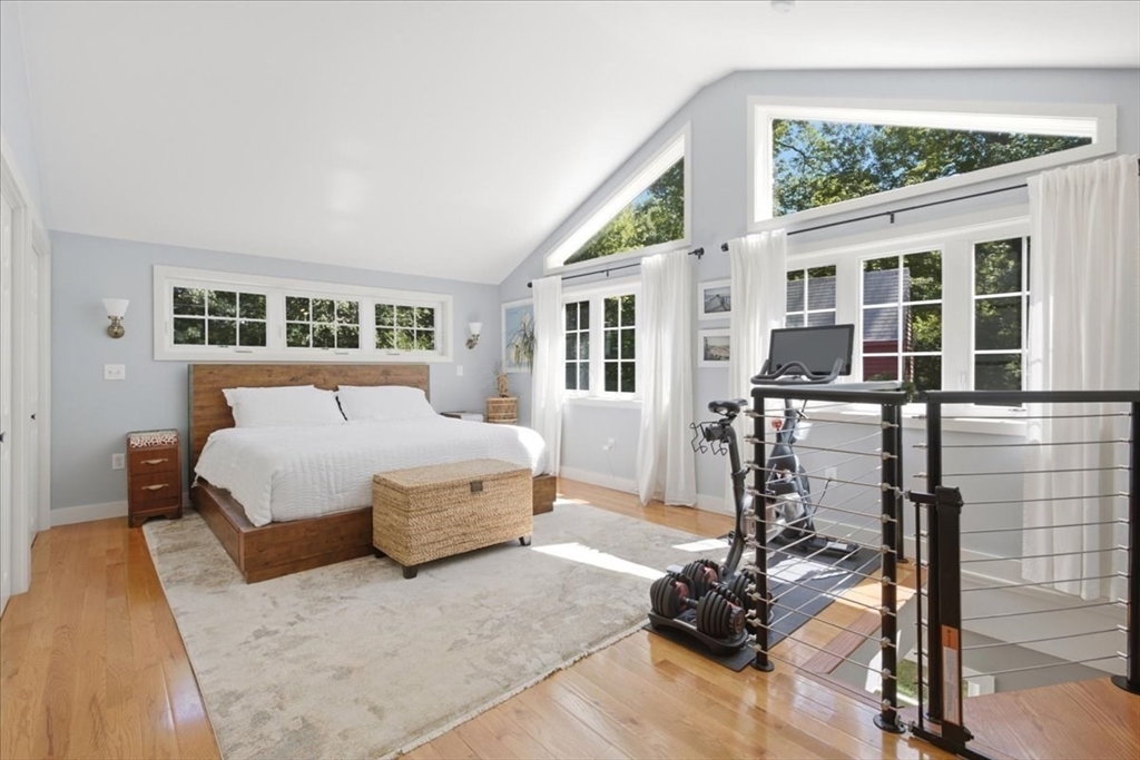 7 Bridle Path