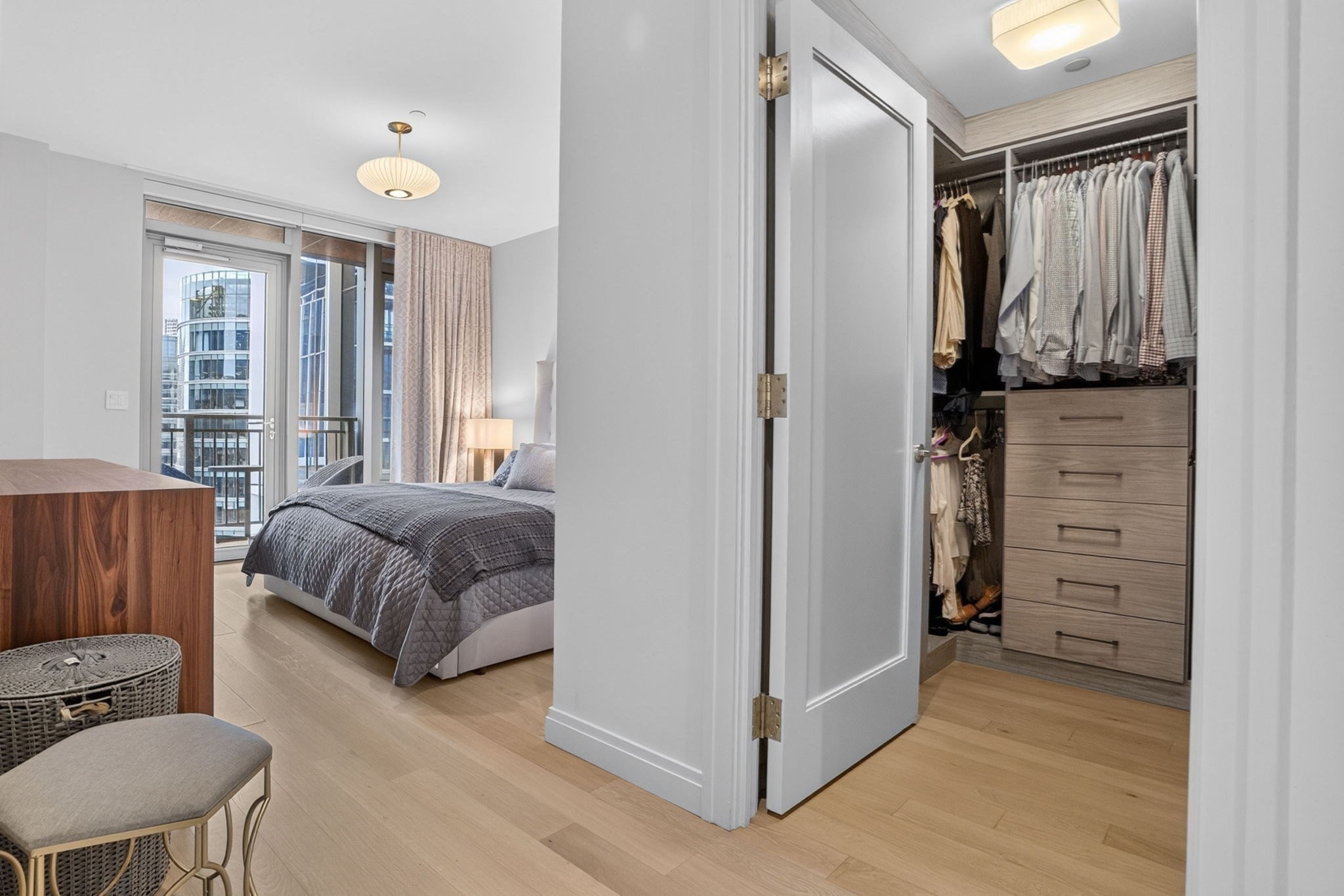 135 Seaport Blvd # 2007