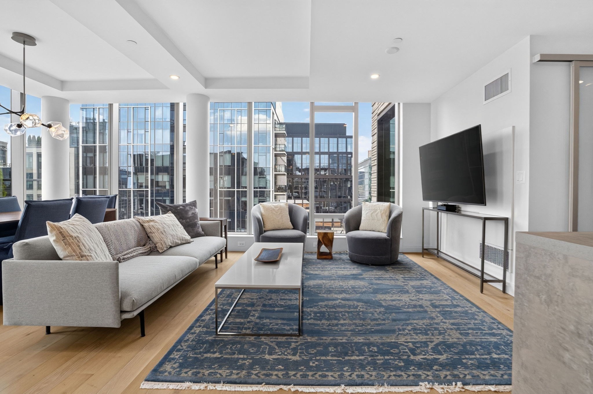 135 Seaport Blvd # 2007