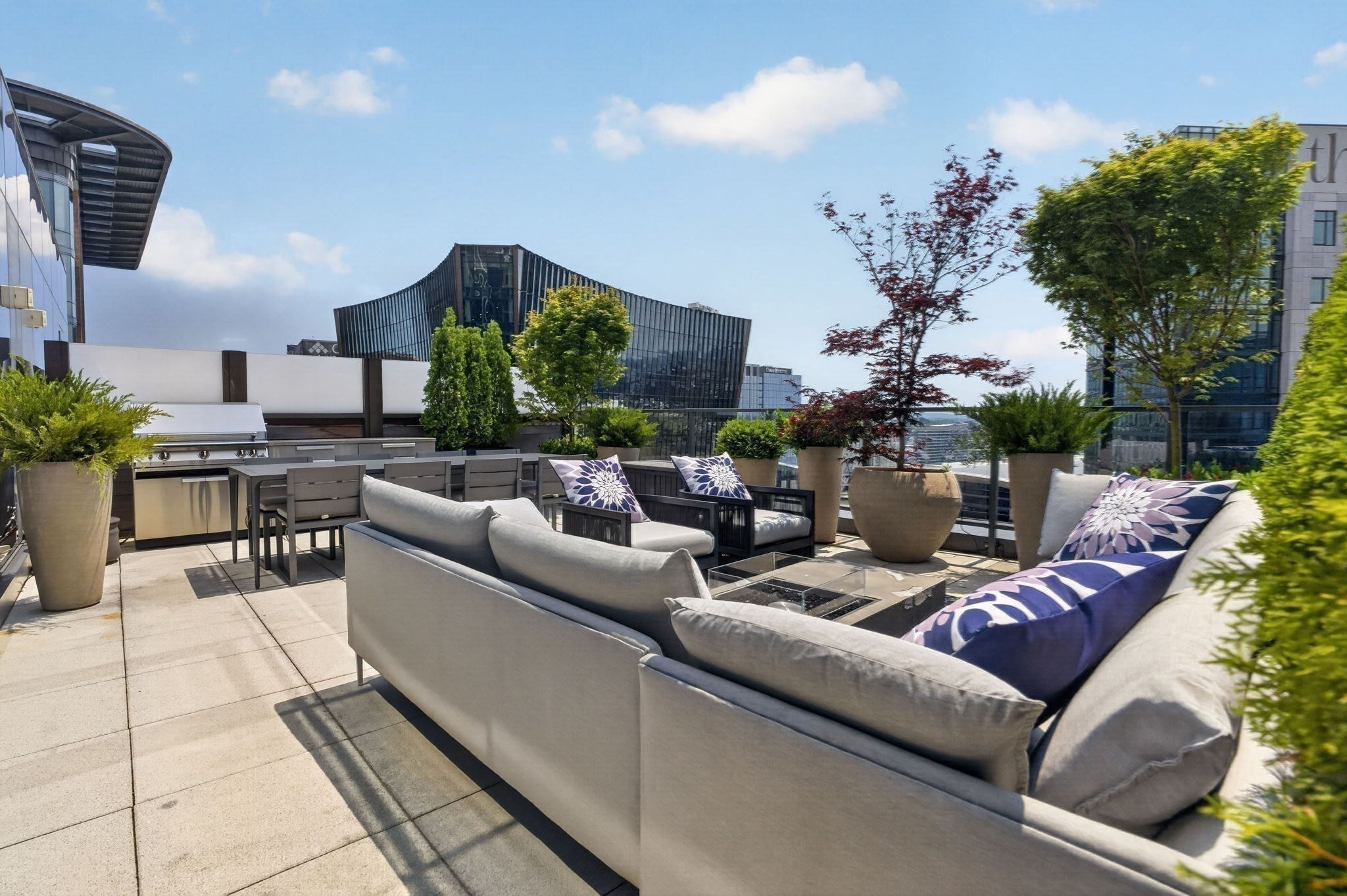 135 Seaport Blvd # 2007
