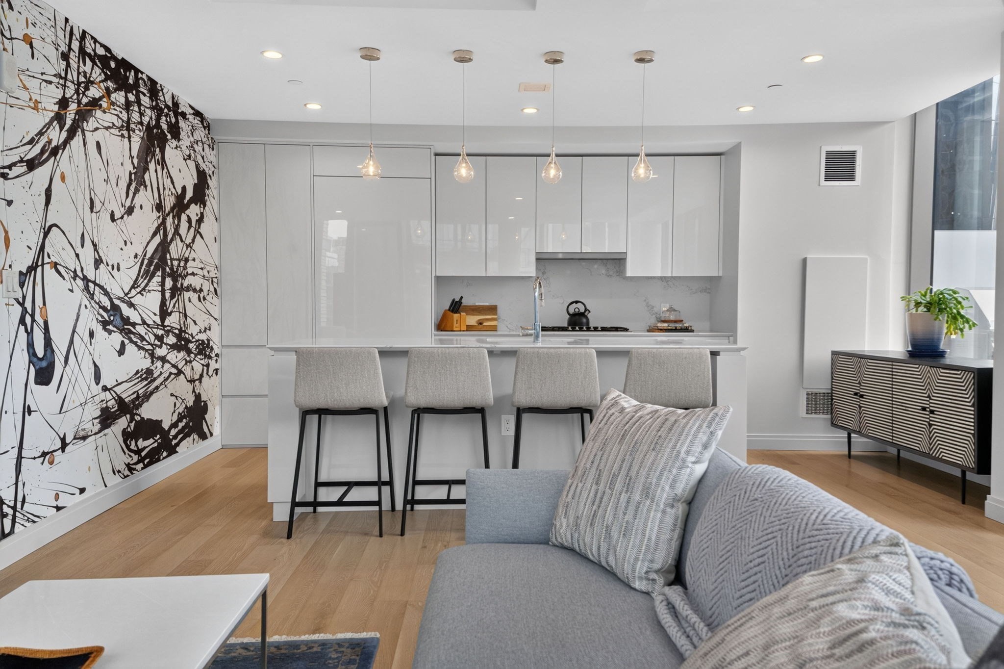 135 Seaport Blvd # 2007