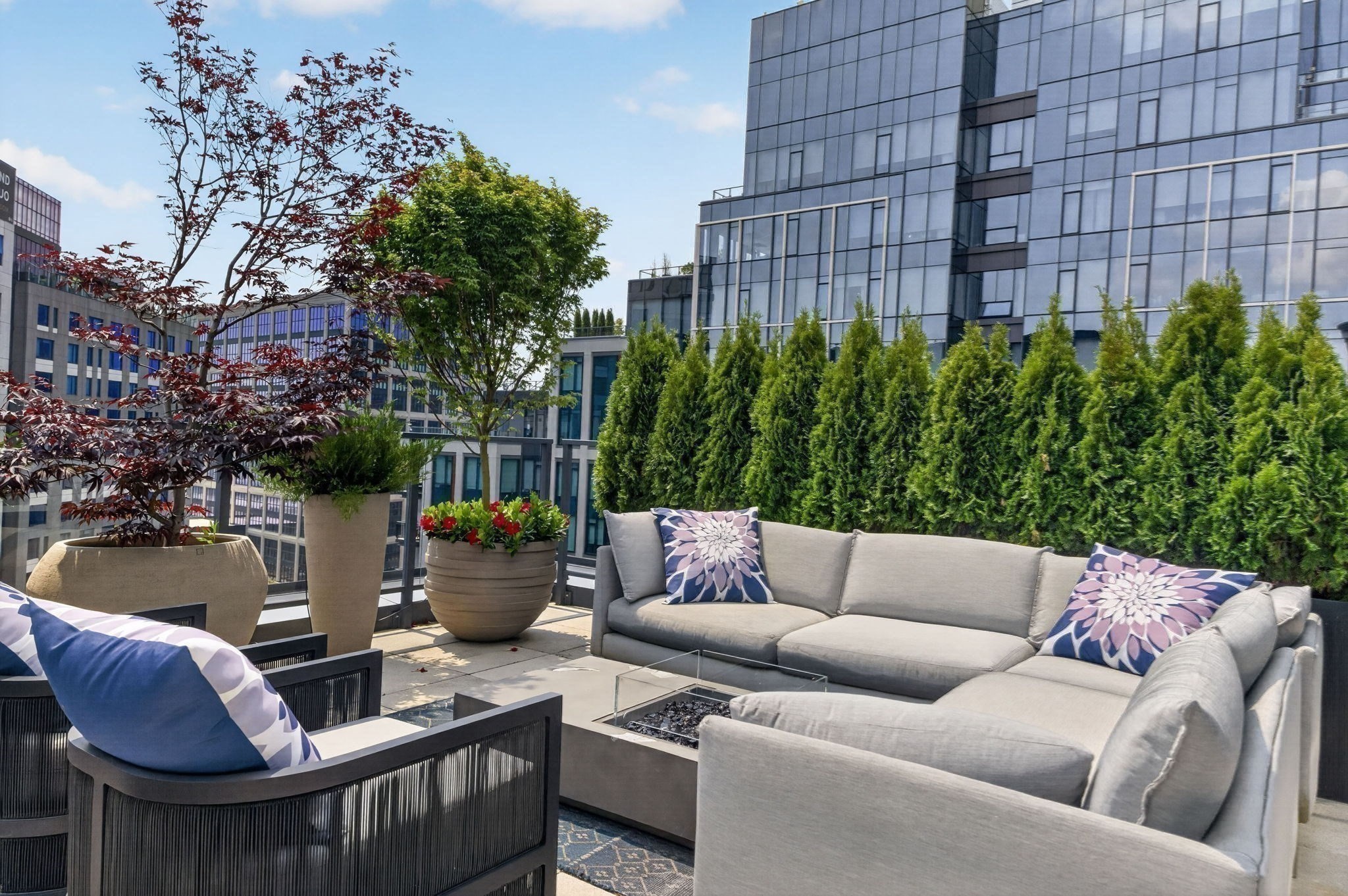 135 Seaport Blvd # 2007