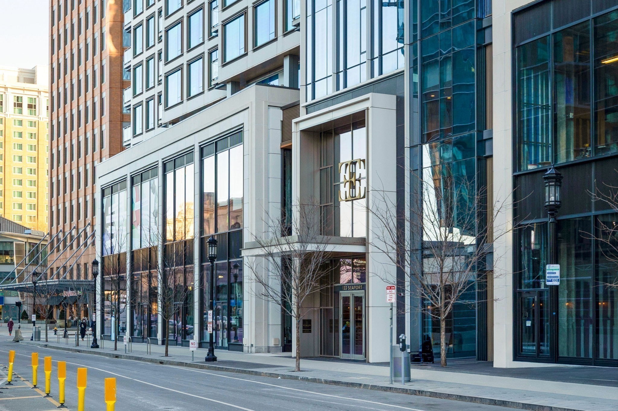 135 Seaport Blvd # 2007