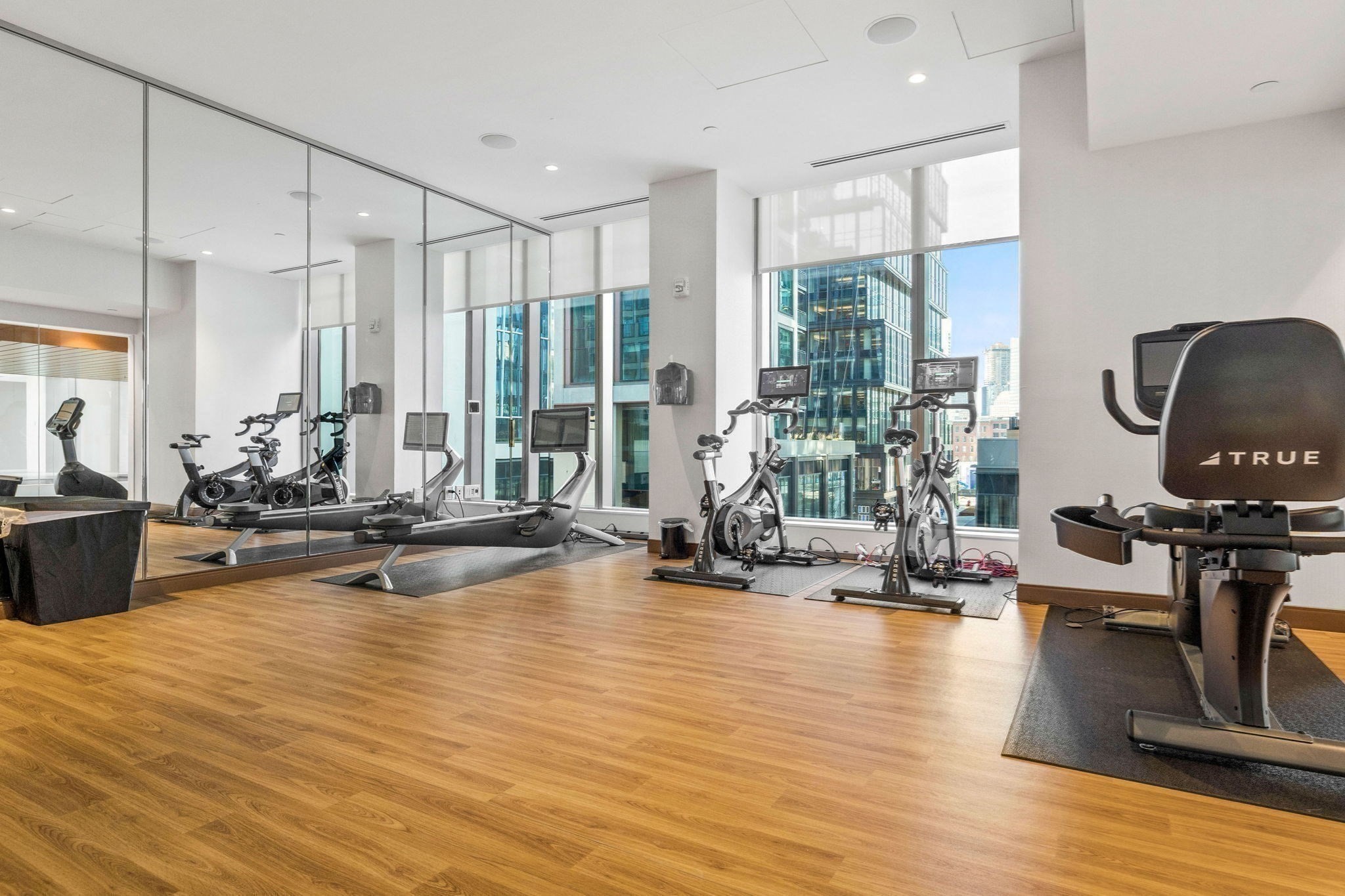135 Seaport Blvd # 2007