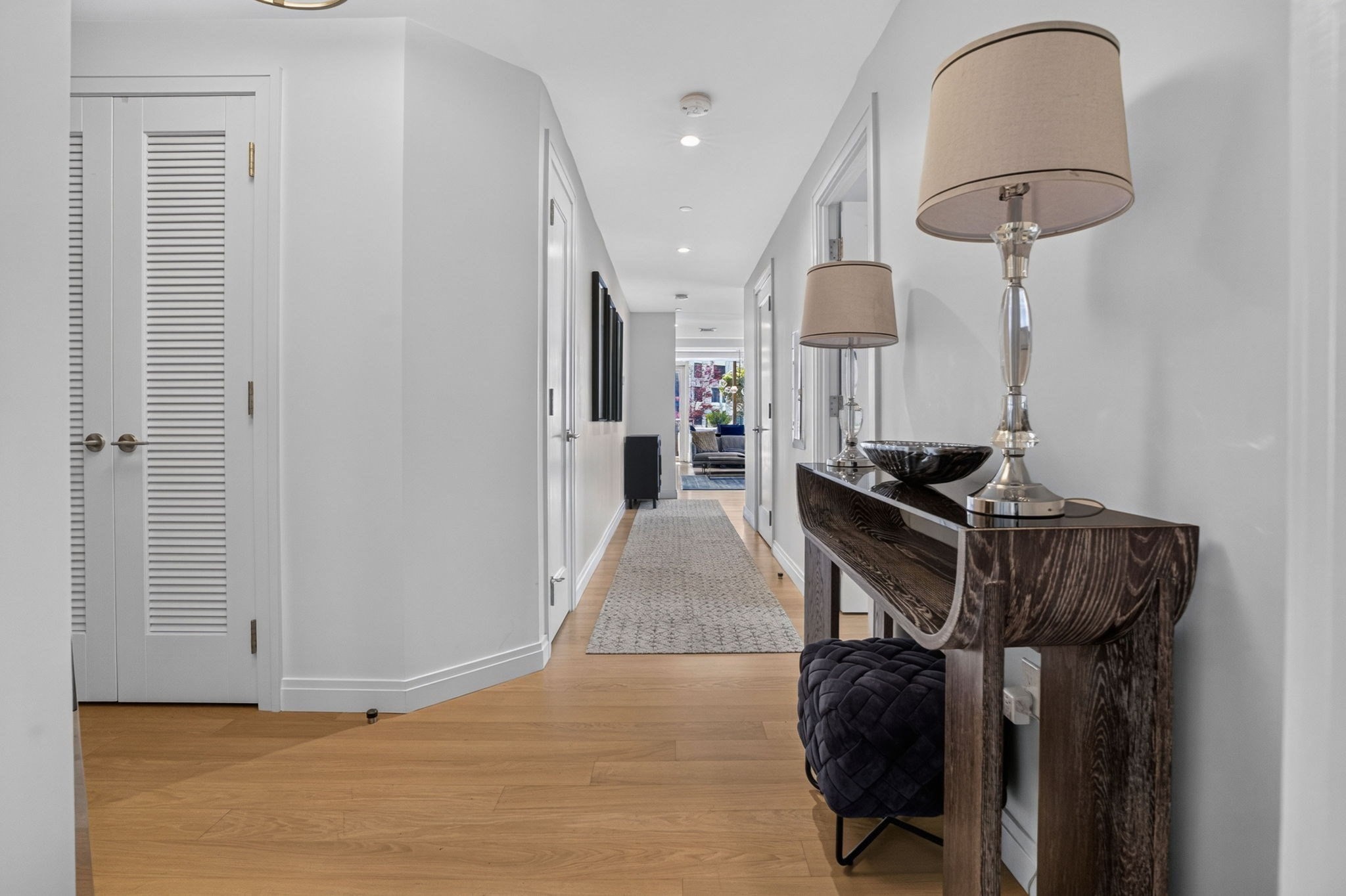 135 Seaport Blvd # 2007