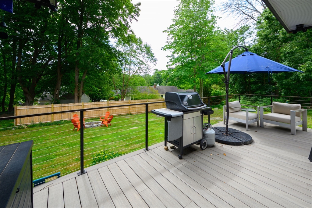 25 Virginia Ln