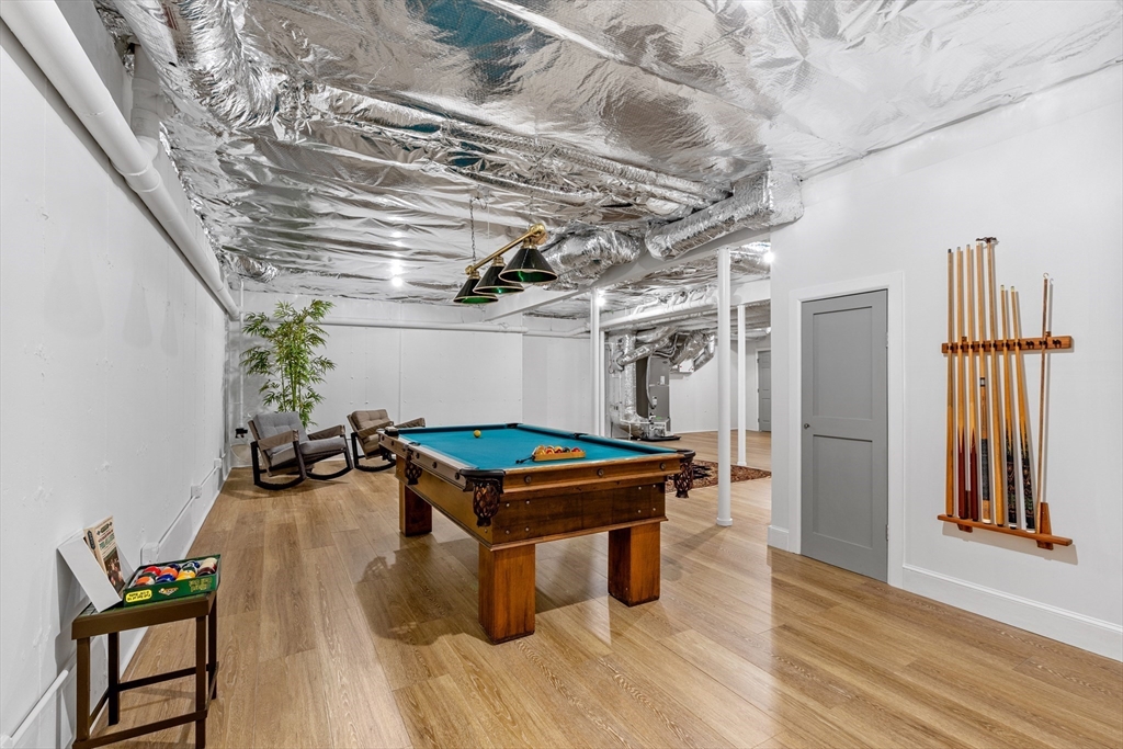 8 Border St