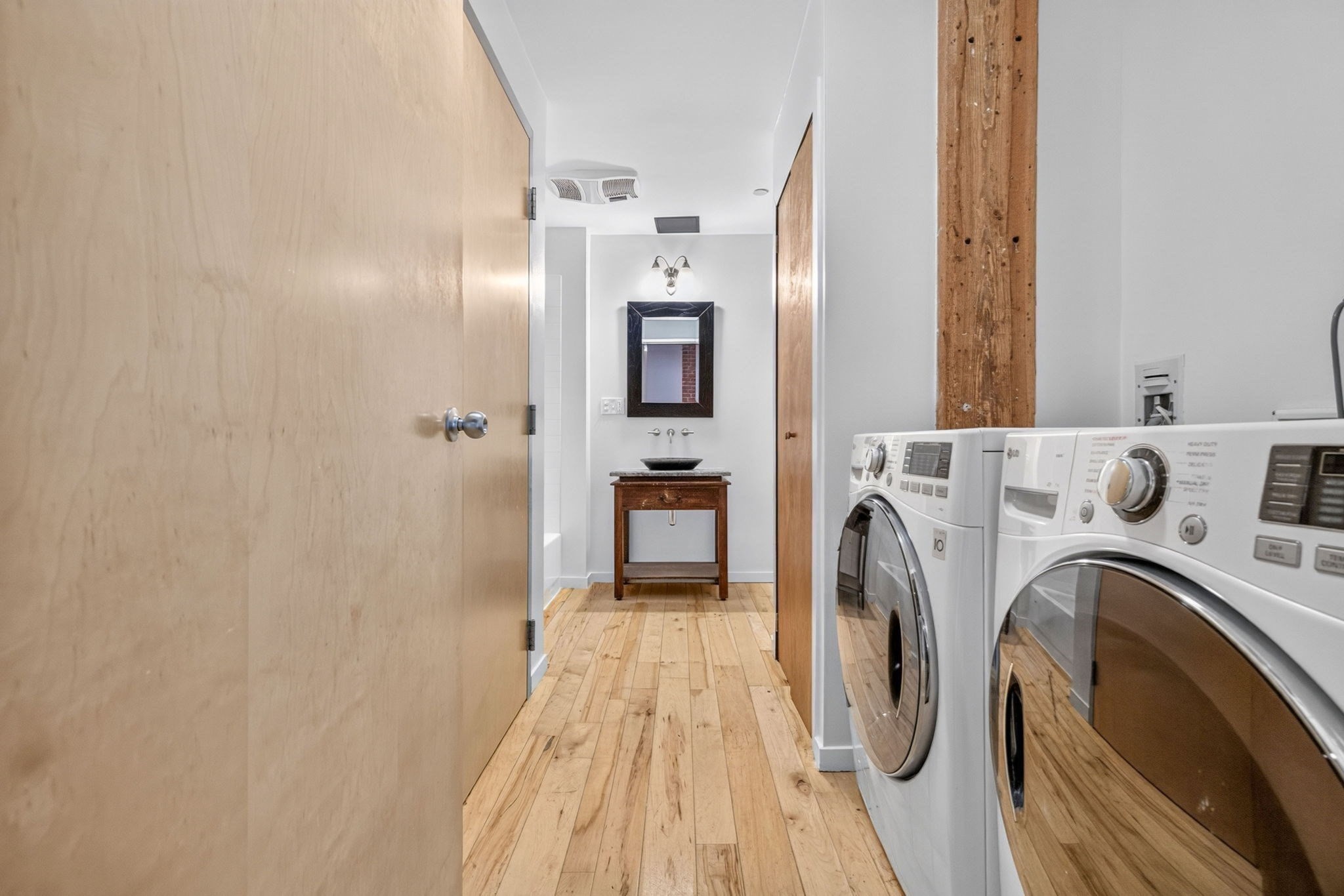 21 Wormwood St # 515