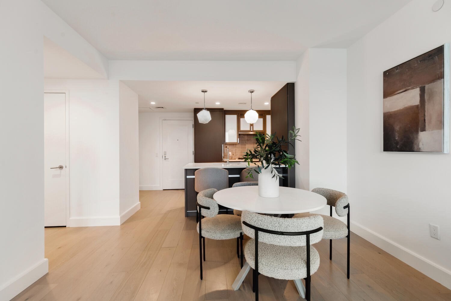 100 Lovejoy Wharf # H Unit: 8-H