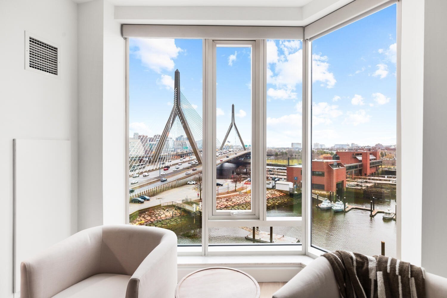 100 Lovejoy Wharf # H Unit: 8-H