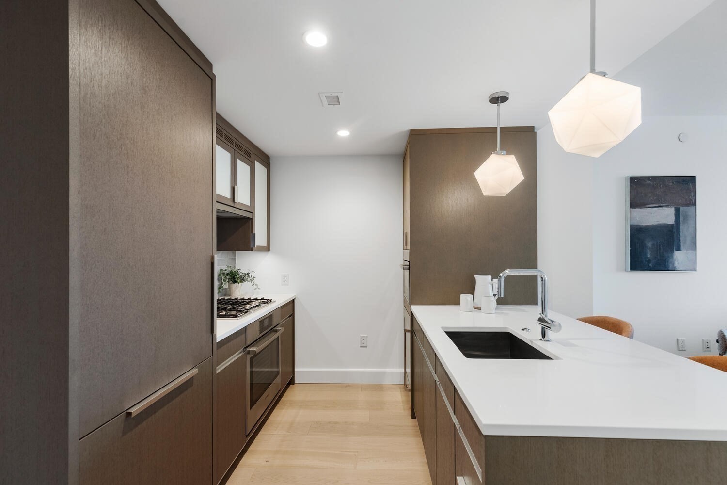 100 Lovejoy Wharf # H Unit: 8-H