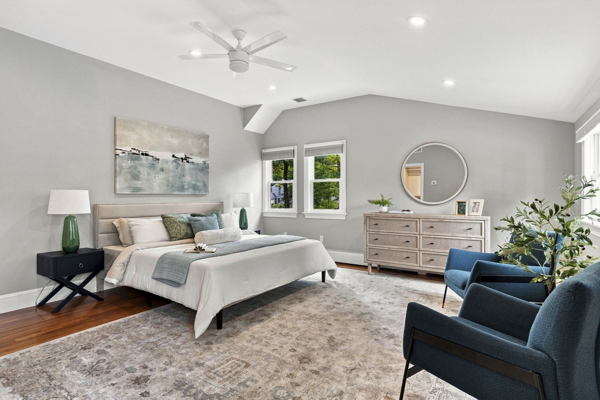 32 Parkvale Rd