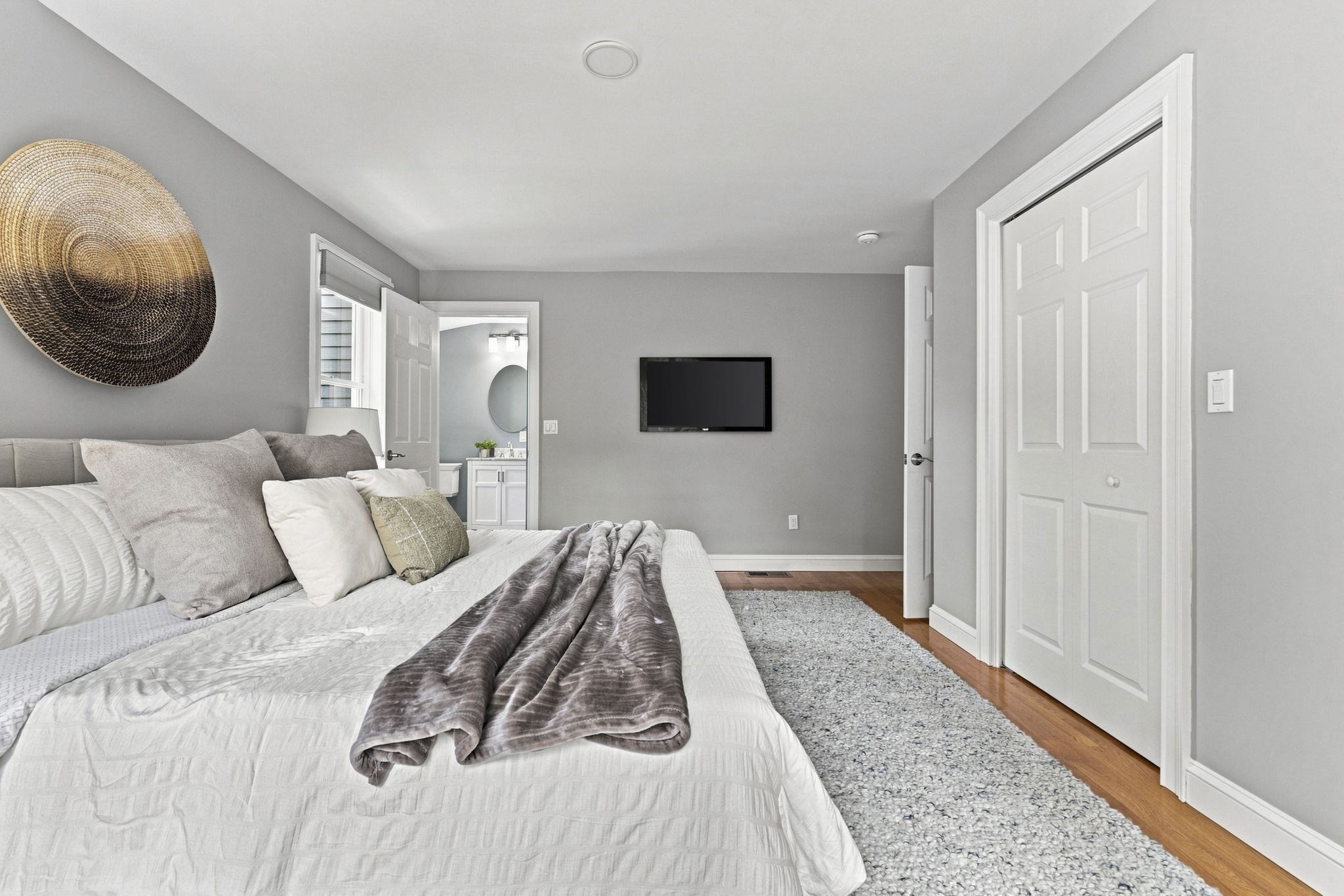 32 Parkvale Rd