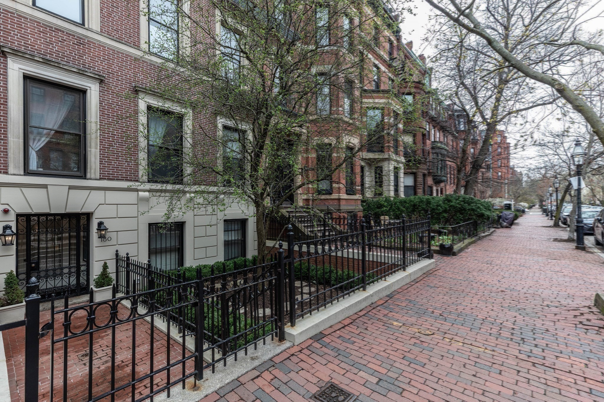 180 Marlborough St # 2