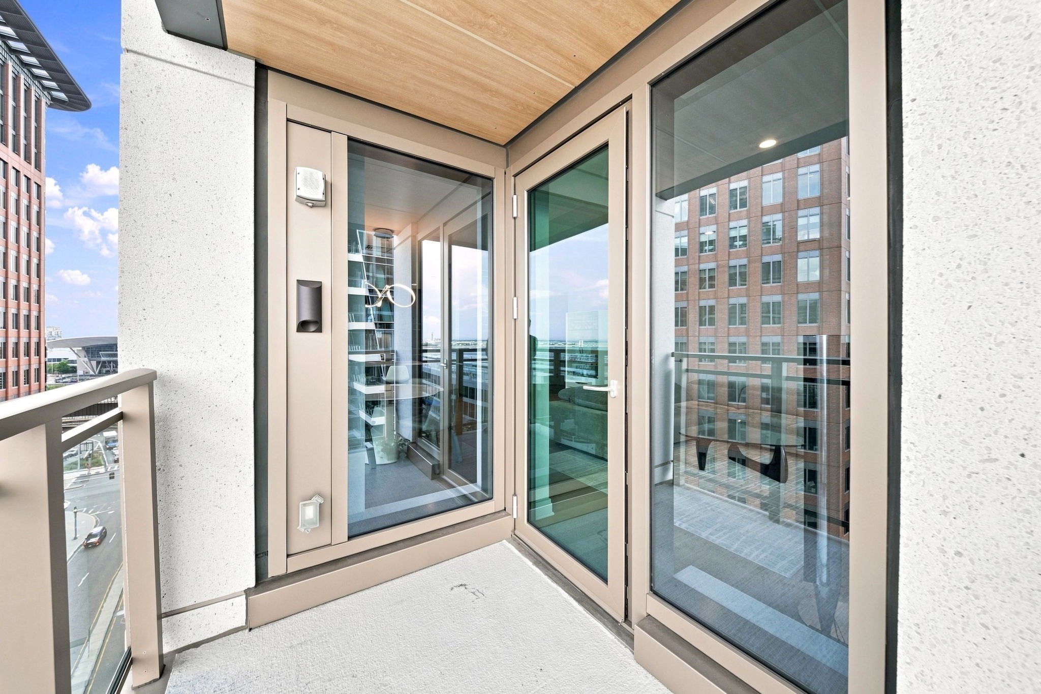133 Seaport Blvd # 1122