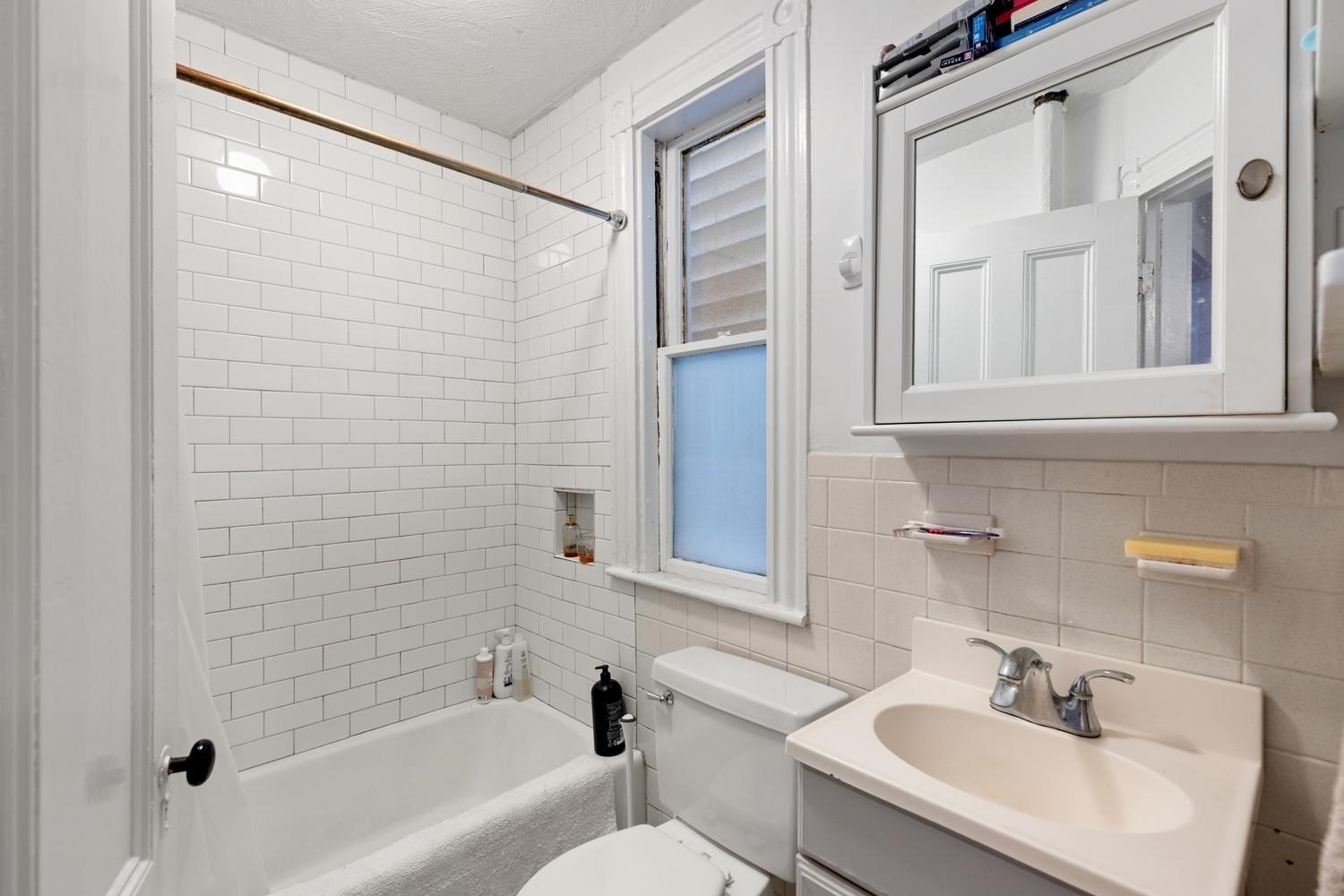 11 Howard St # 1