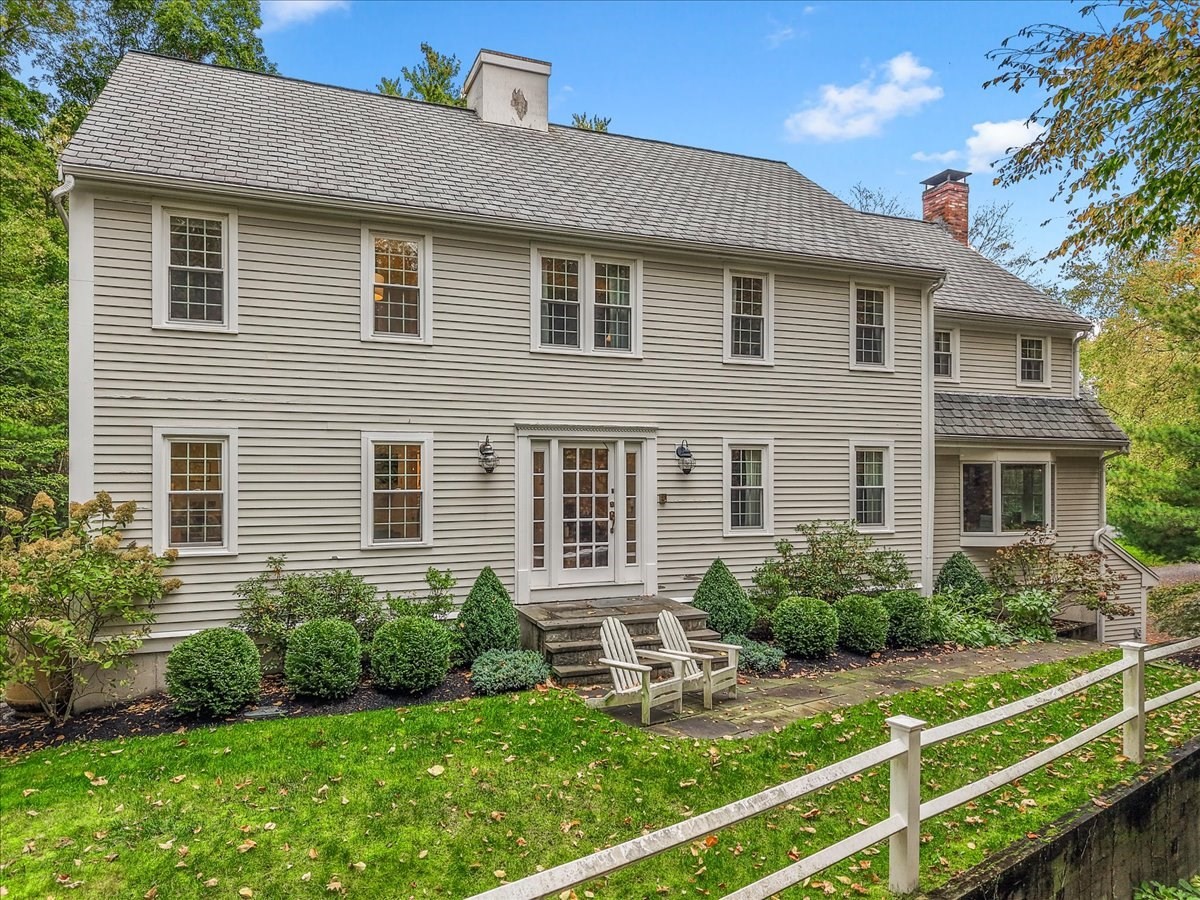 19 Whitney Woods Lane