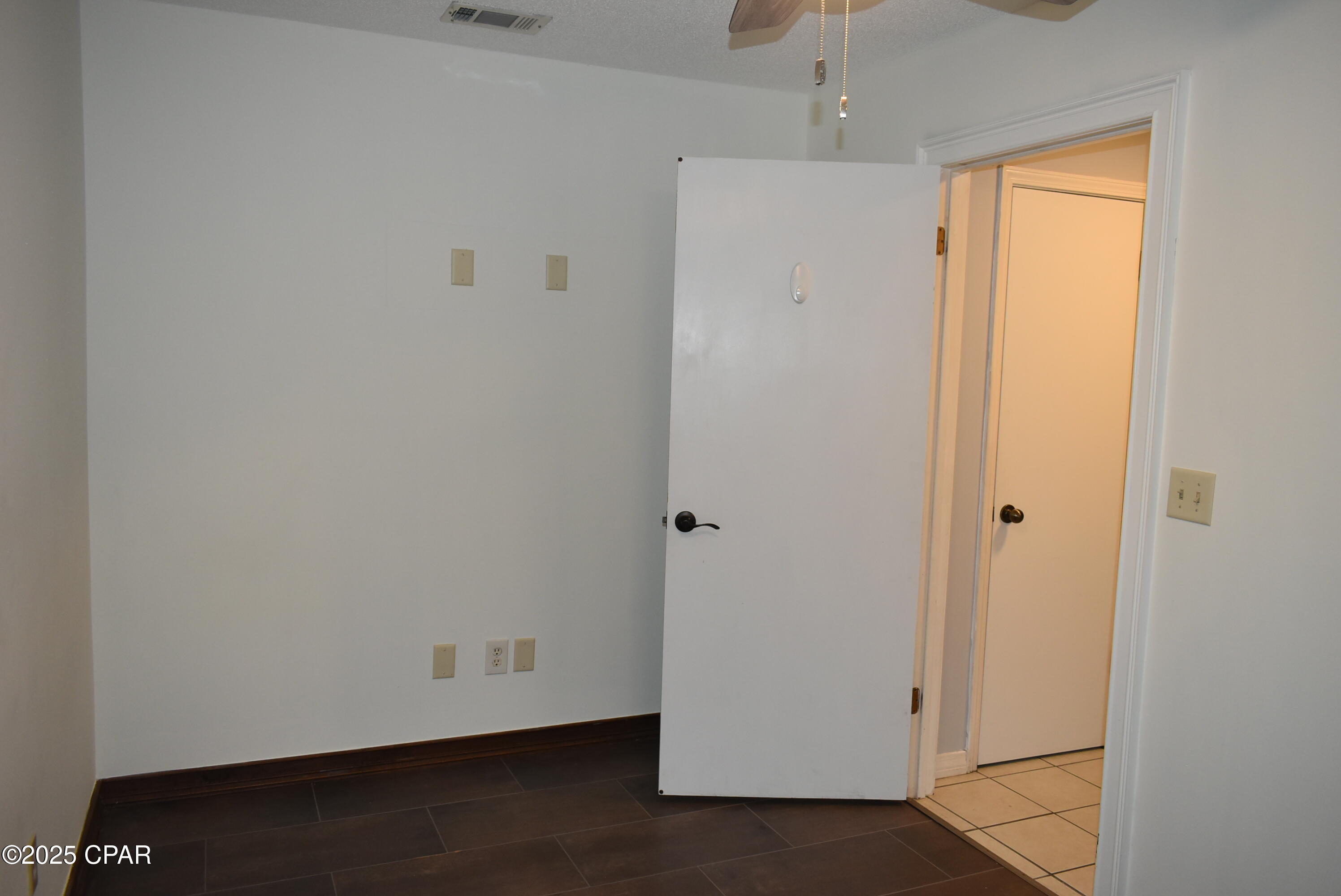 4043 Woodville Lane