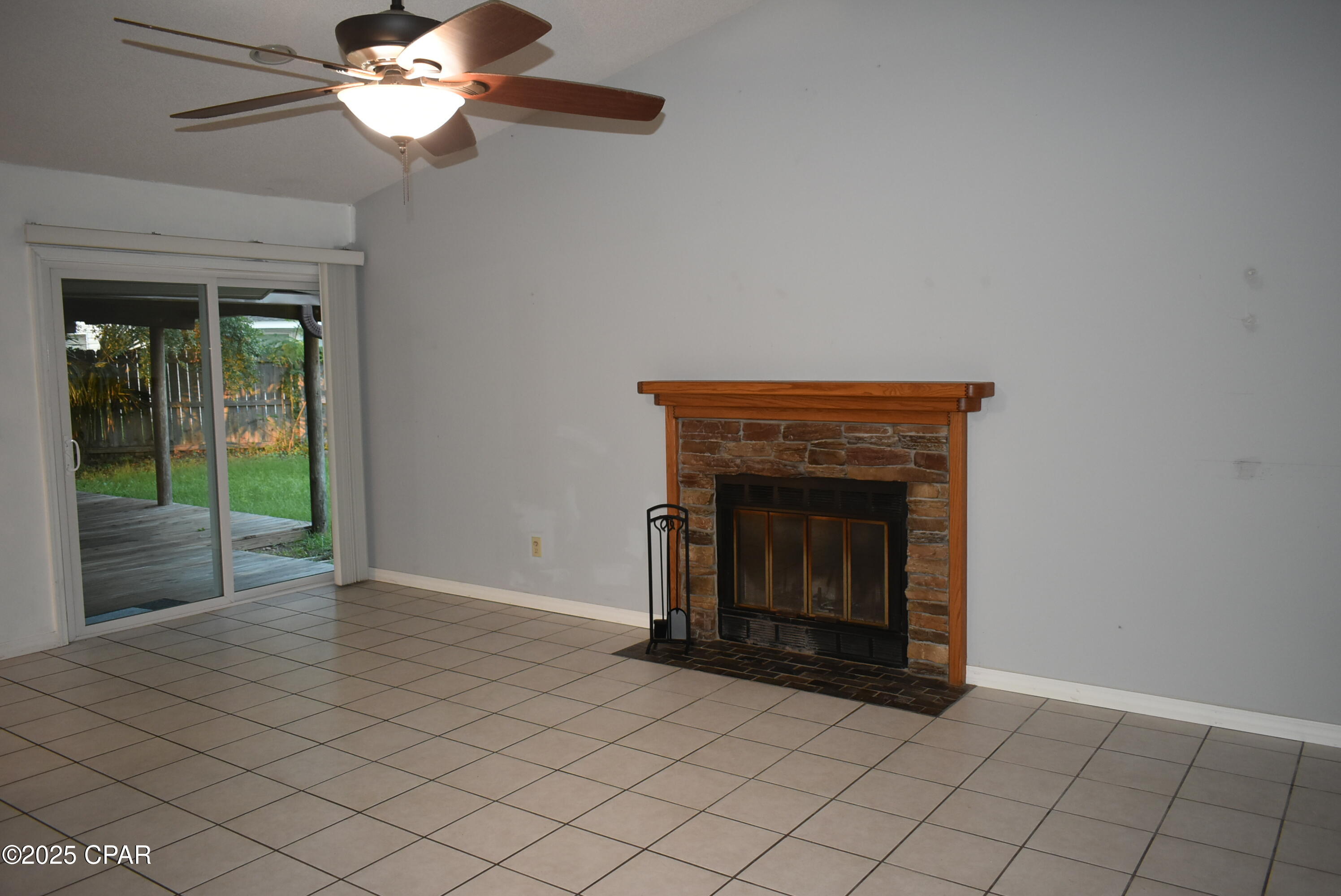 4043 Woodville Lane