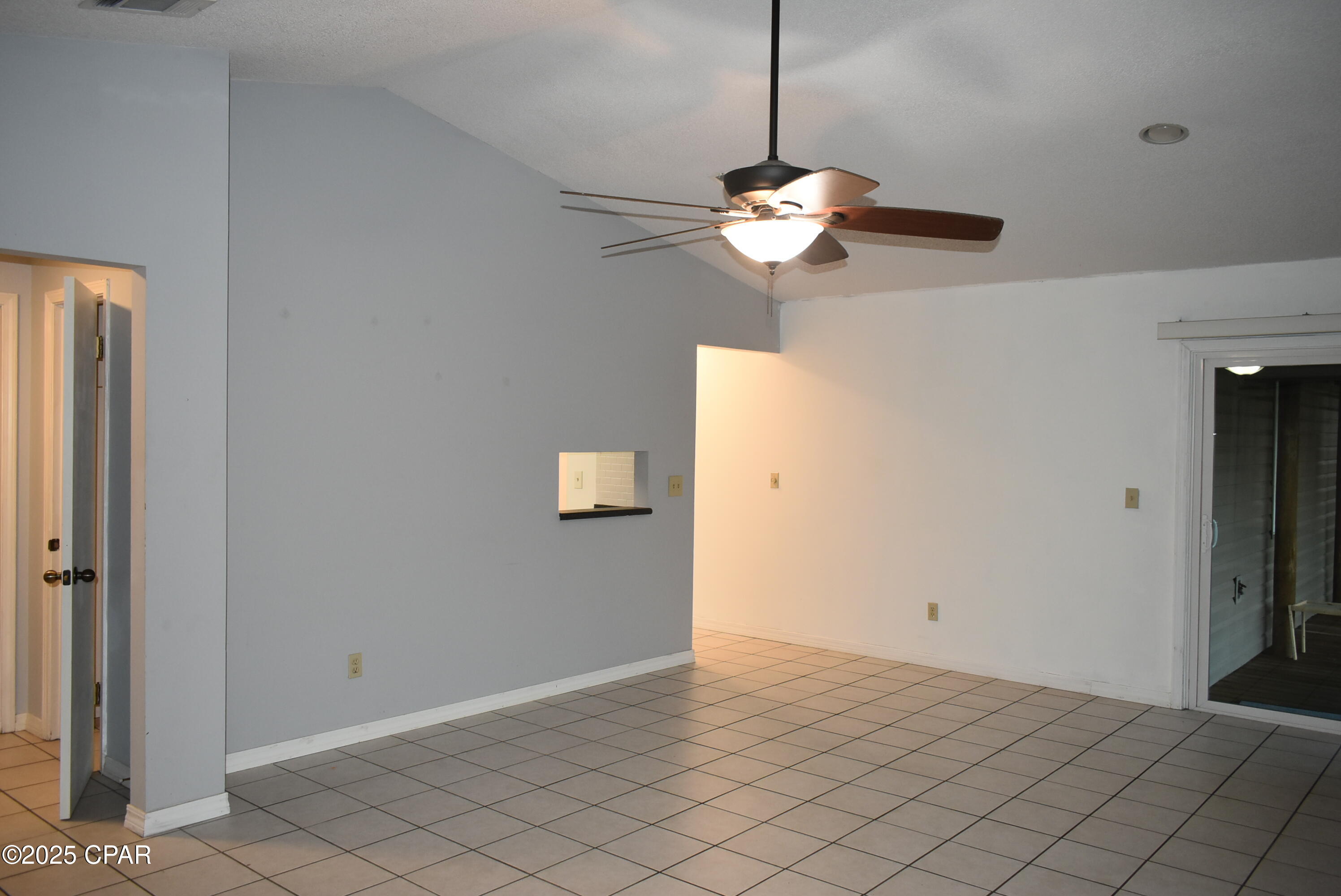 4043 Woodville Lane