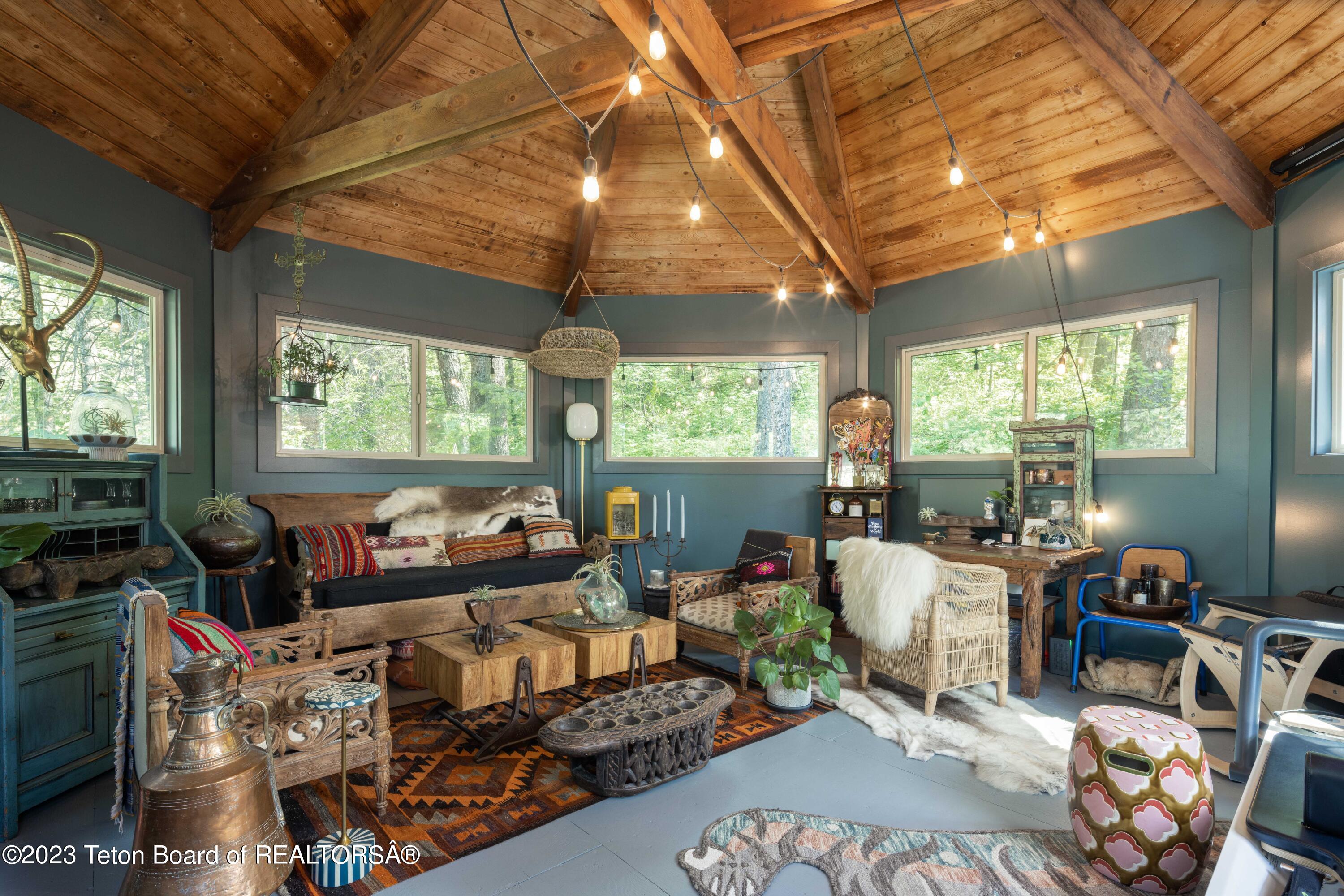 33 FIR Place