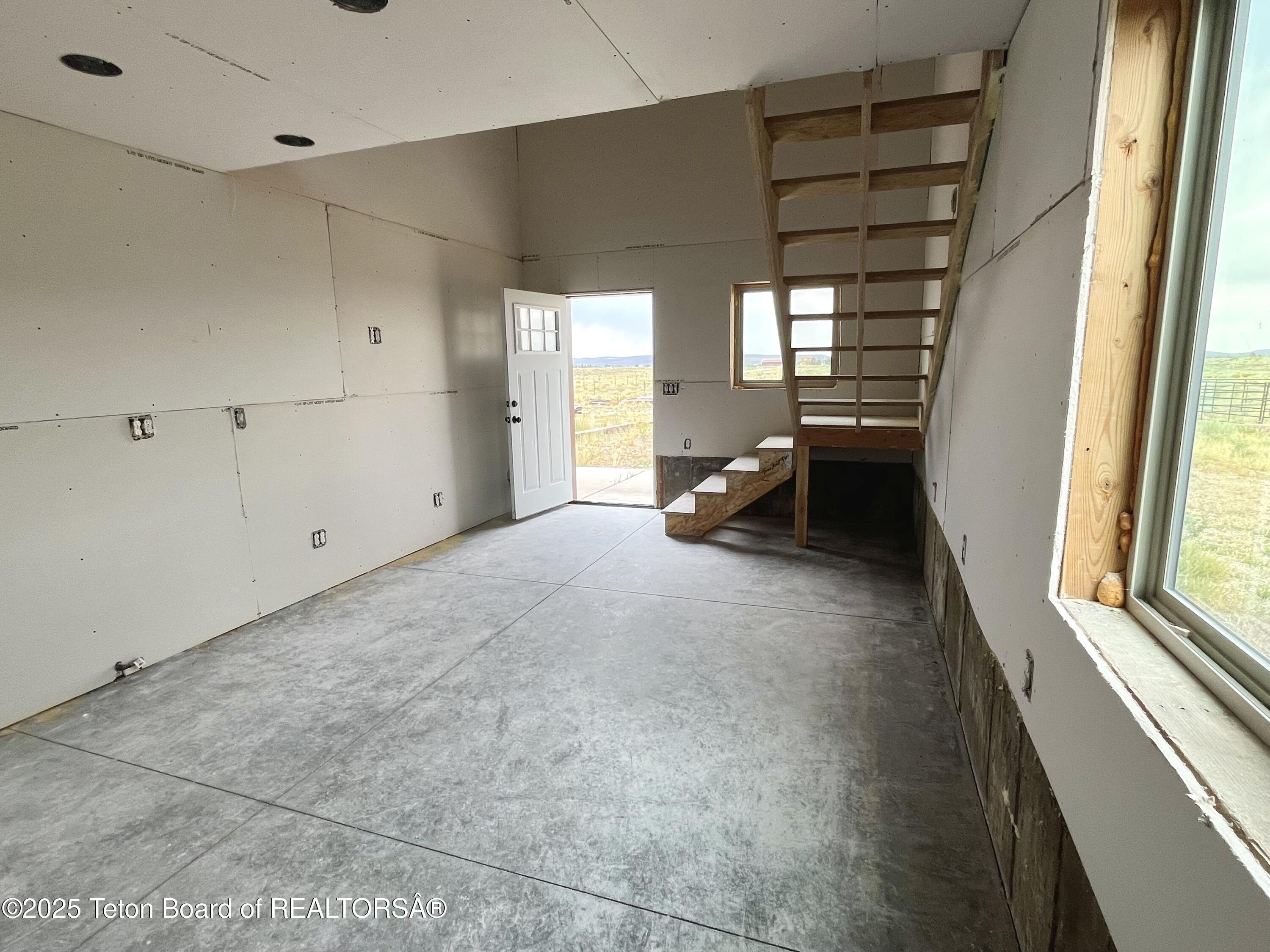 362 SNOWMOBILE Lane