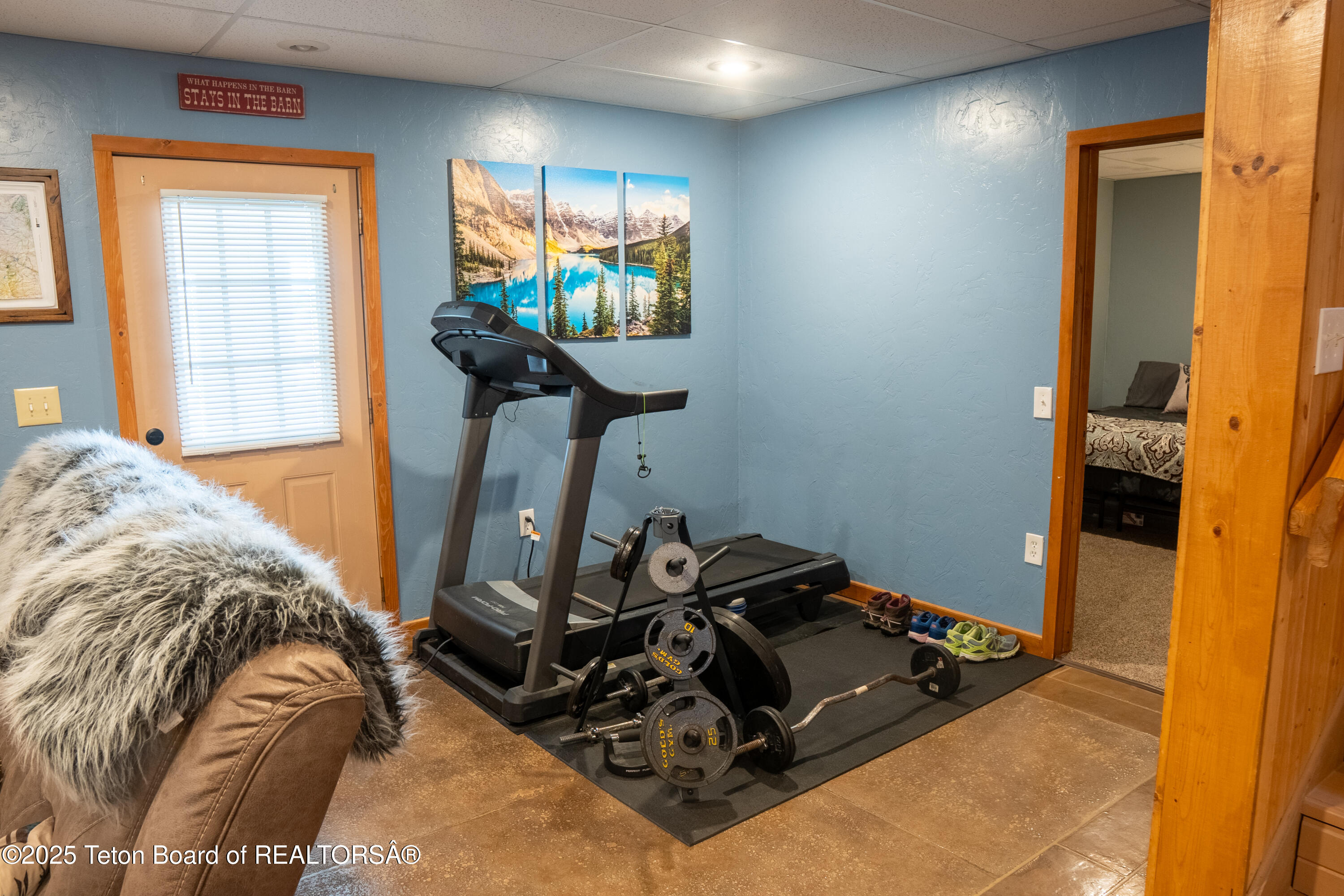 362 SNOWMOBILE Lane