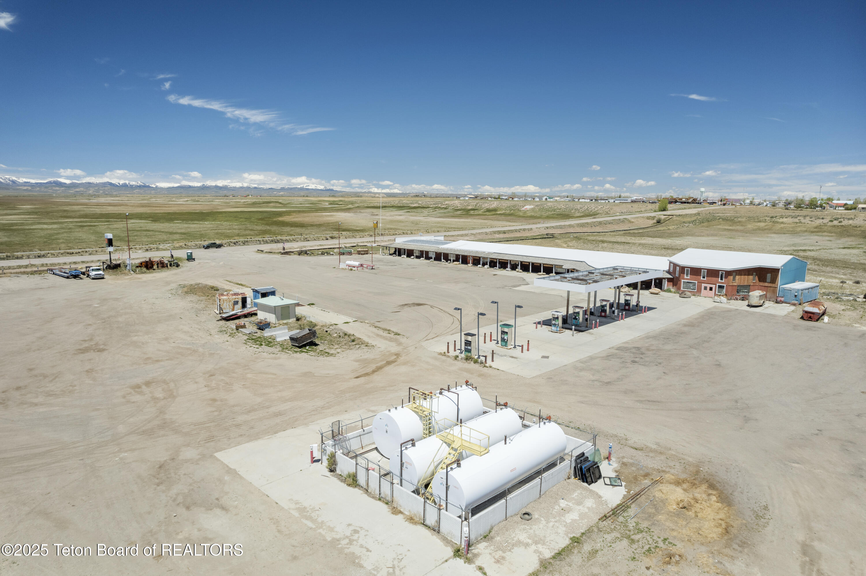 10652 US HIGHWAY 189