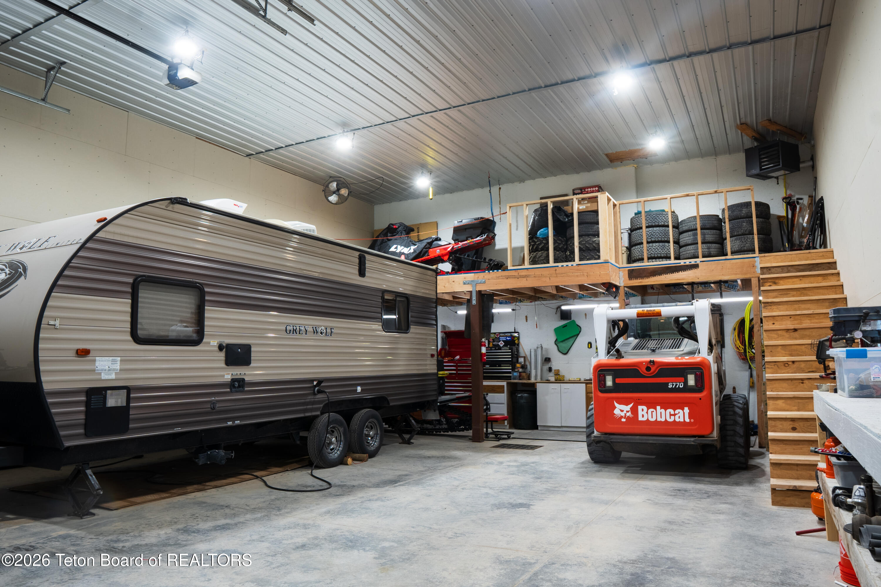 362 SNOWMOBILE Lane