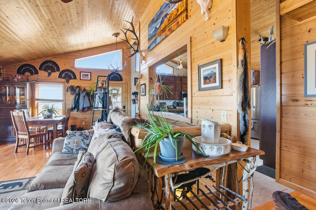 362 SNOWMOBILE Lane