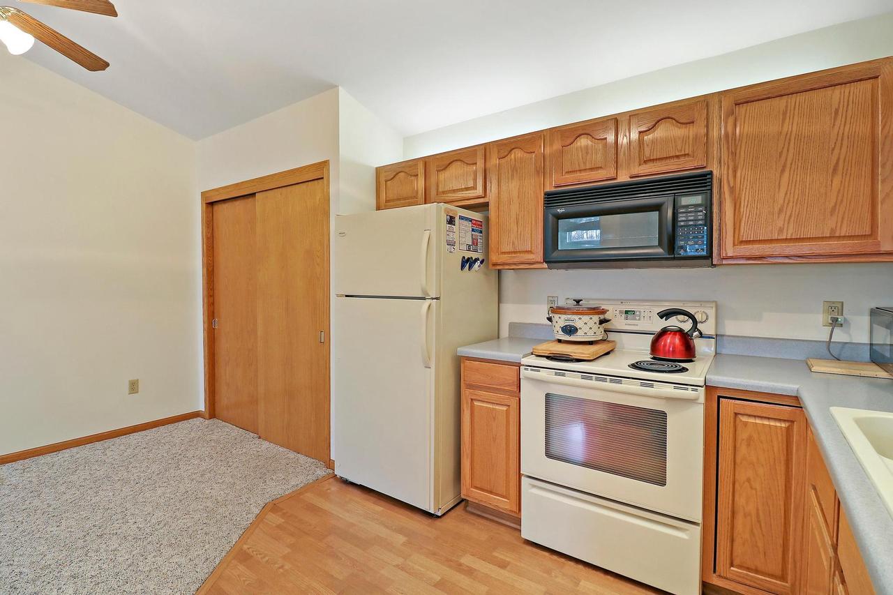 1276 Village Centre DR 6