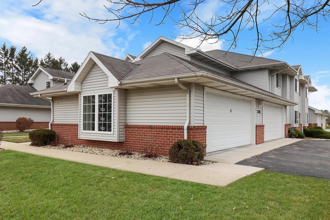 1276 Village Centre DR 6