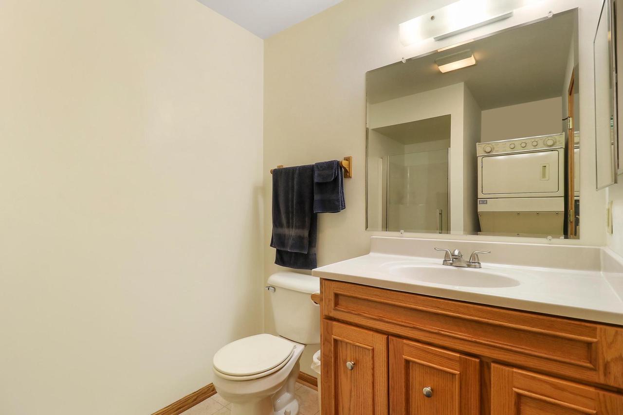1276 Village Centre DR 6
