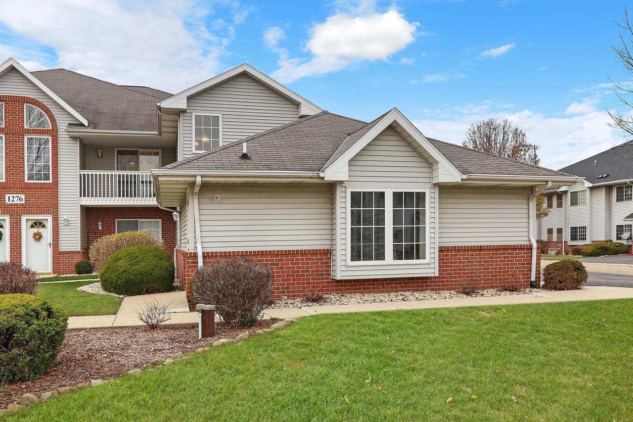 1276 Village Centre DR 6